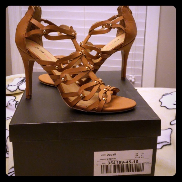 JustFab Shoes - Just Fab size 10 Strappy Sandals 4inch heels